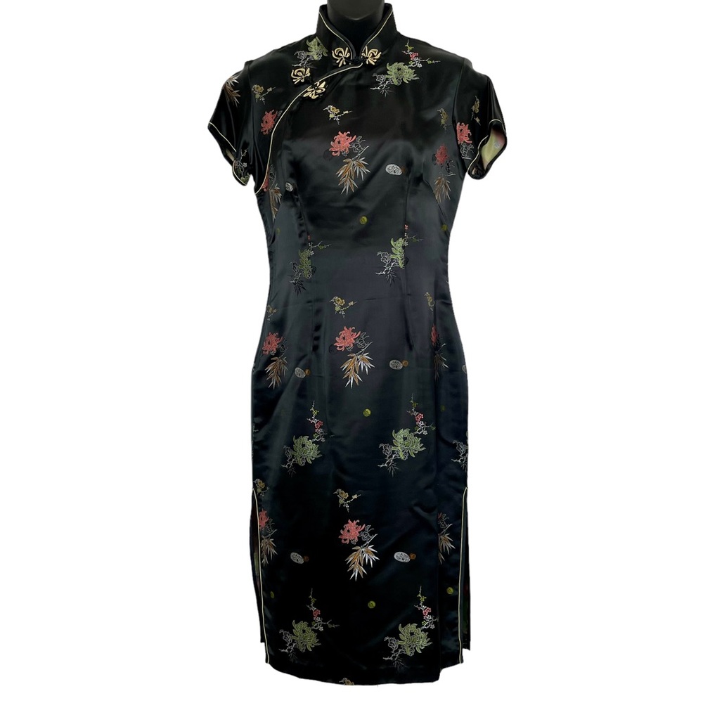 Black Floral Embroidered Sheath Cocktail Dress Vintage Size 6